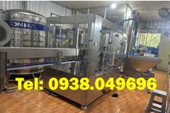 Dây chuyền sản xuất nước tinh khiết nước ion kiềm đóng chai tự động công suất 2500-3000 Chai/h